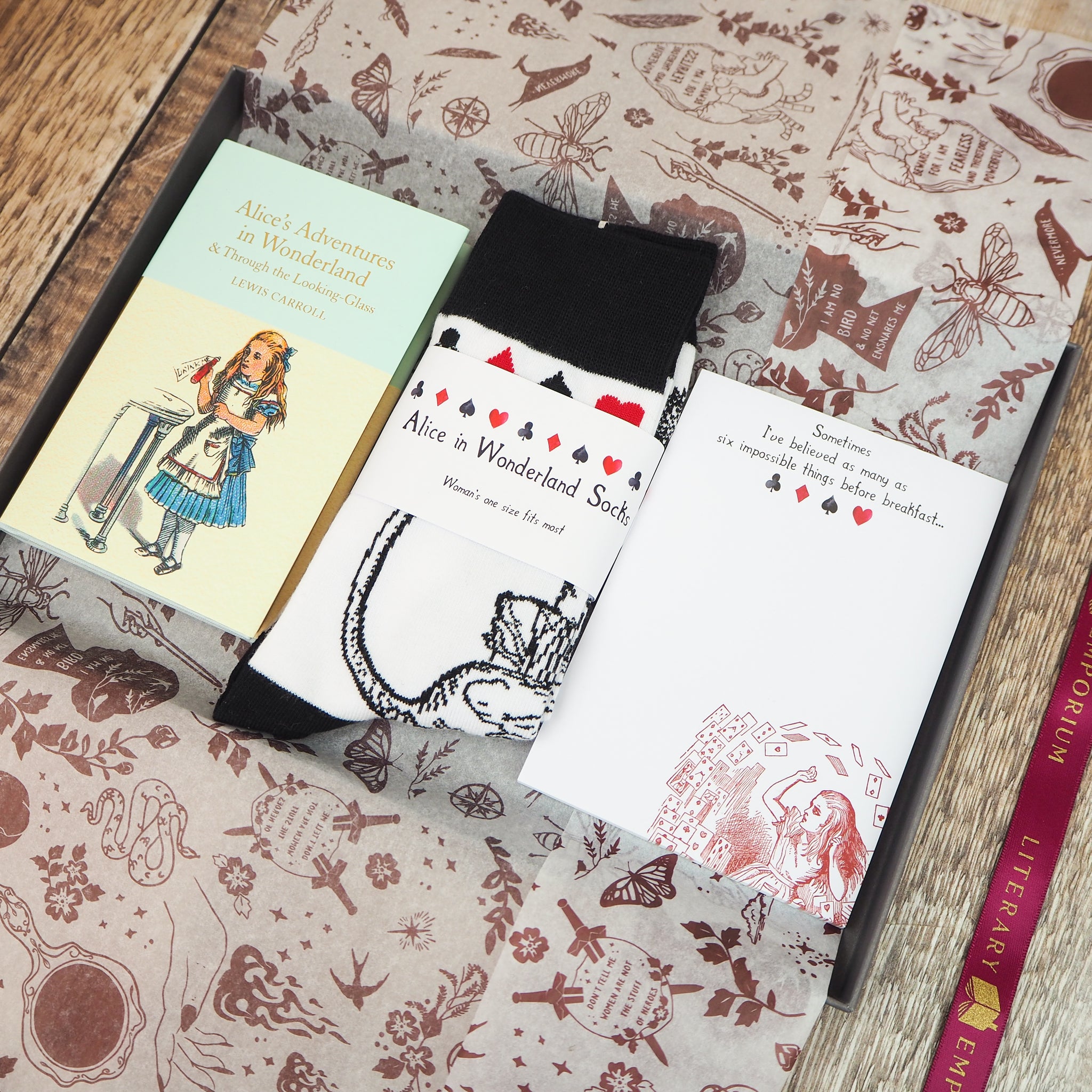 Alice in Wonderland Gifts, Literary Accessories