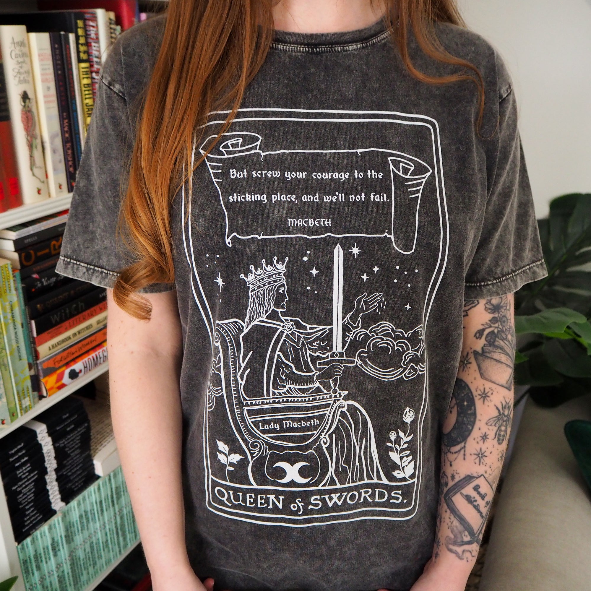 Lady Macbeth Tarot T-shirt - Queen of Swords - Shakespeare Tarot Collection