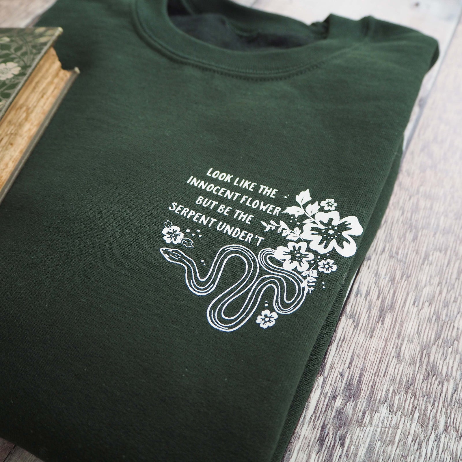 Lady Macbeth Green Sweatshirt - Shakespeare's Heroines Collection - Literary Emporium 